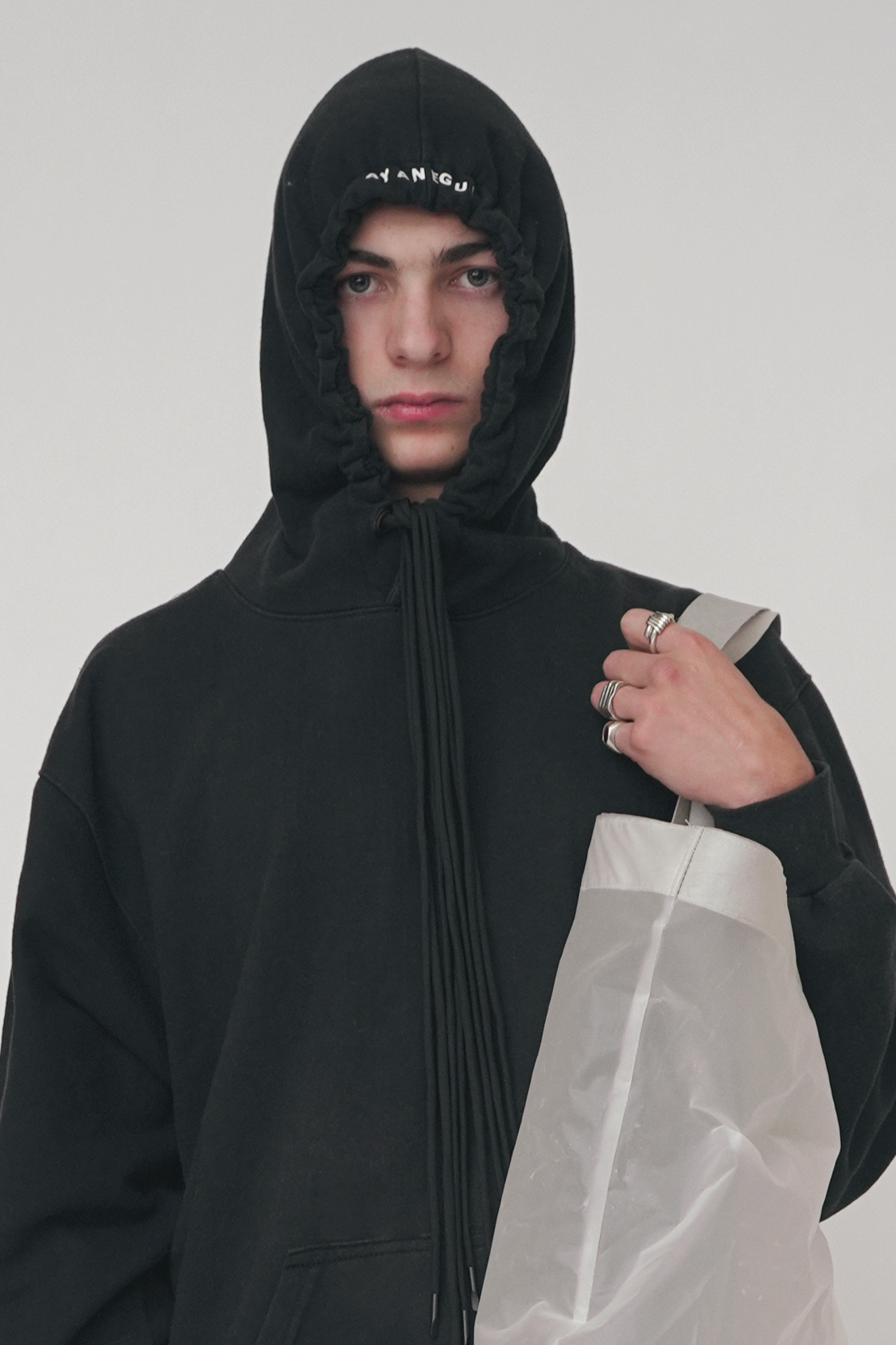 AYANEGUI HOODIE