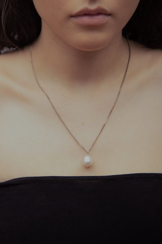 IRREGULAR CHAIN PEARL NECKLACE
