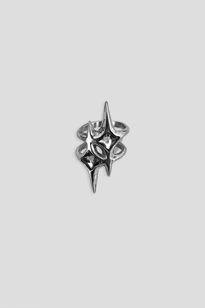 SPIKE STAR RING