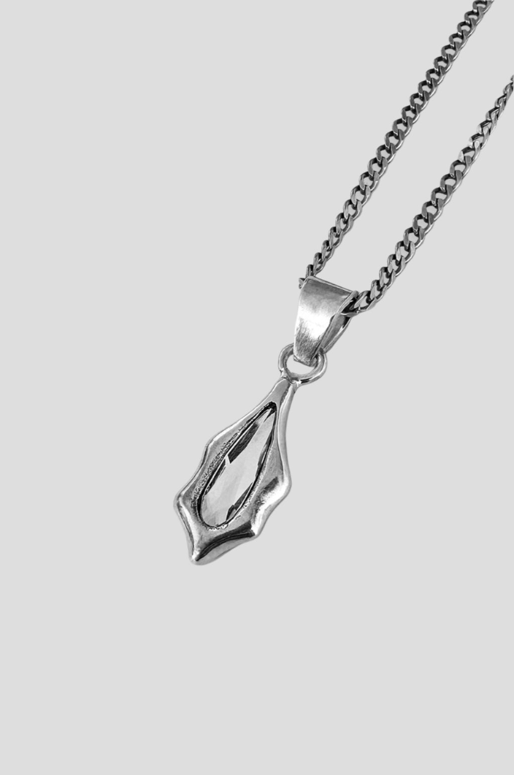 DROP NECKLACE